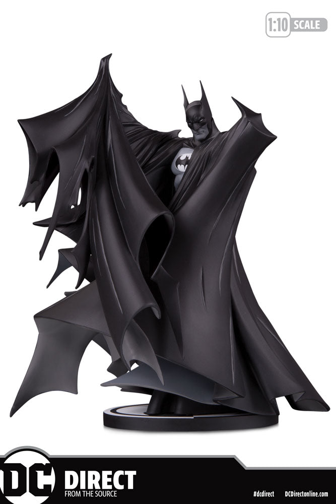 Batman Black & White 9.3-Inch Deluxe Statue [Todd McFarlane, Version 2]